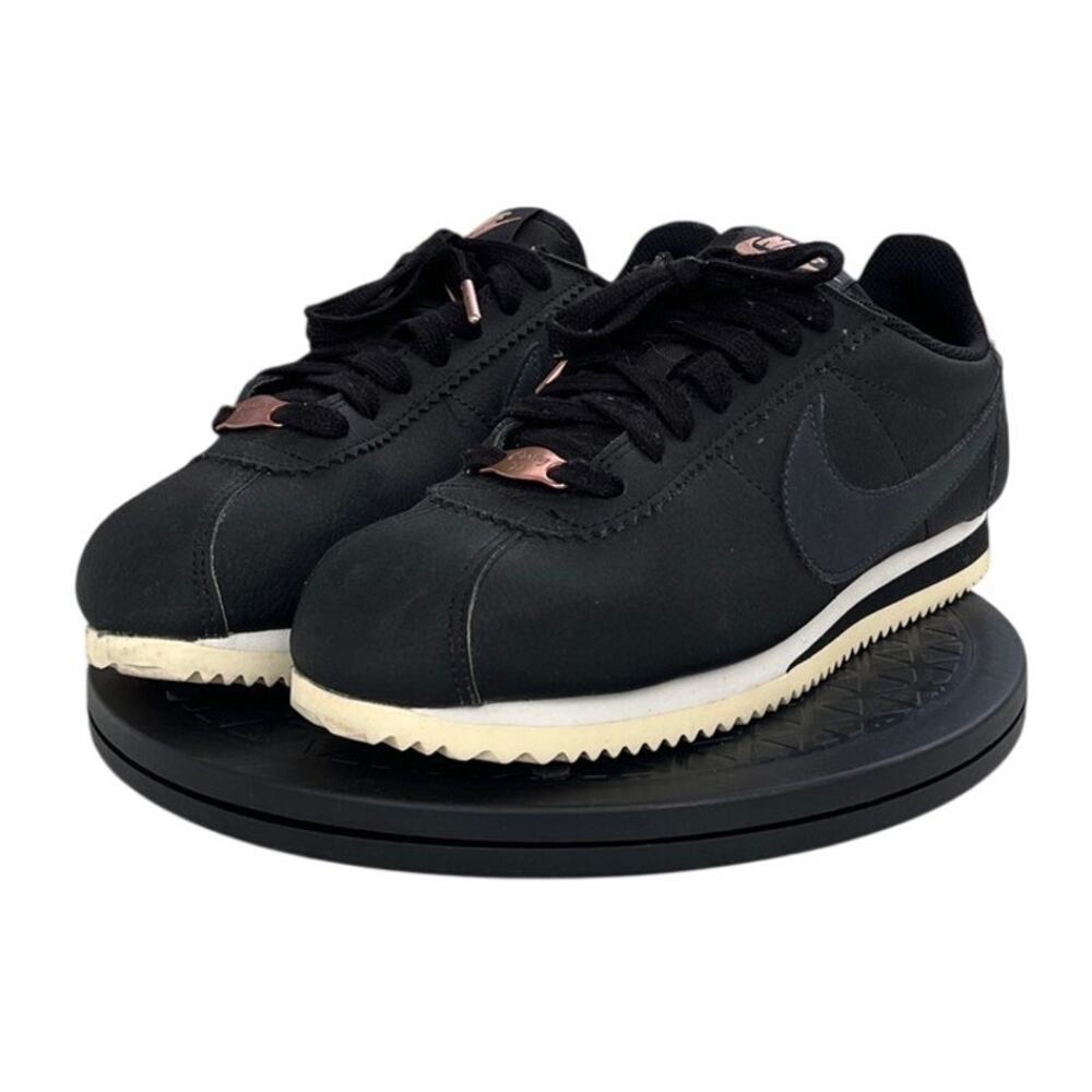 Womens Nike Cortez Suede Running Sports Athletic Sneaker Shoes SZ 7.5 Black - Picture 2 of 6